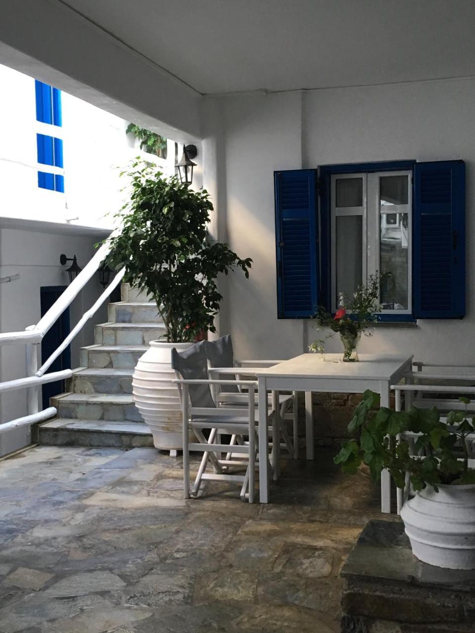 Stefano Apartments Náousa Buitenkant foto