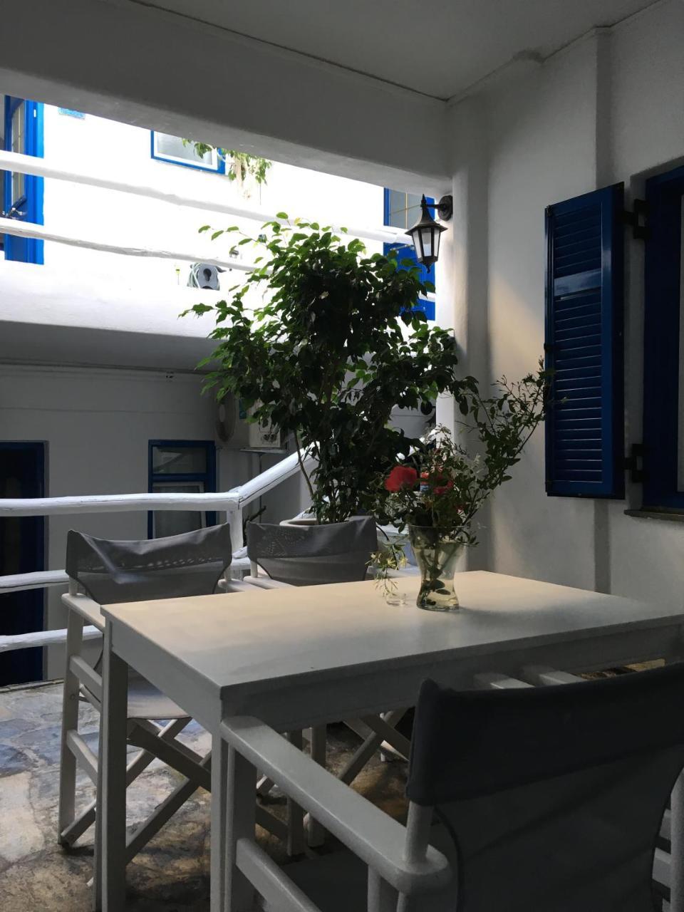 Stefano Apartments Náousa Buitenkant foto